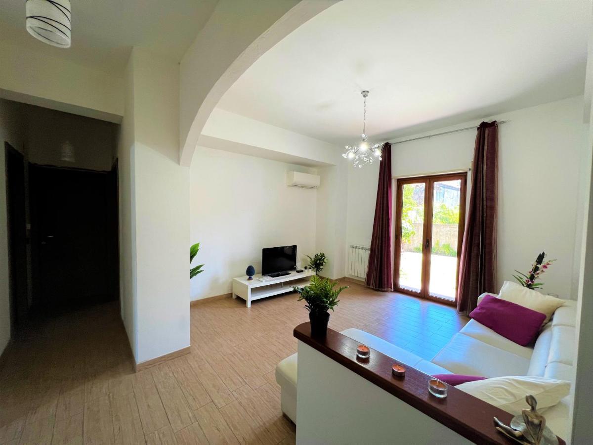 Apartament Casa Grazia Santa Teresa Di Riva Zewnętrze zdjęcie